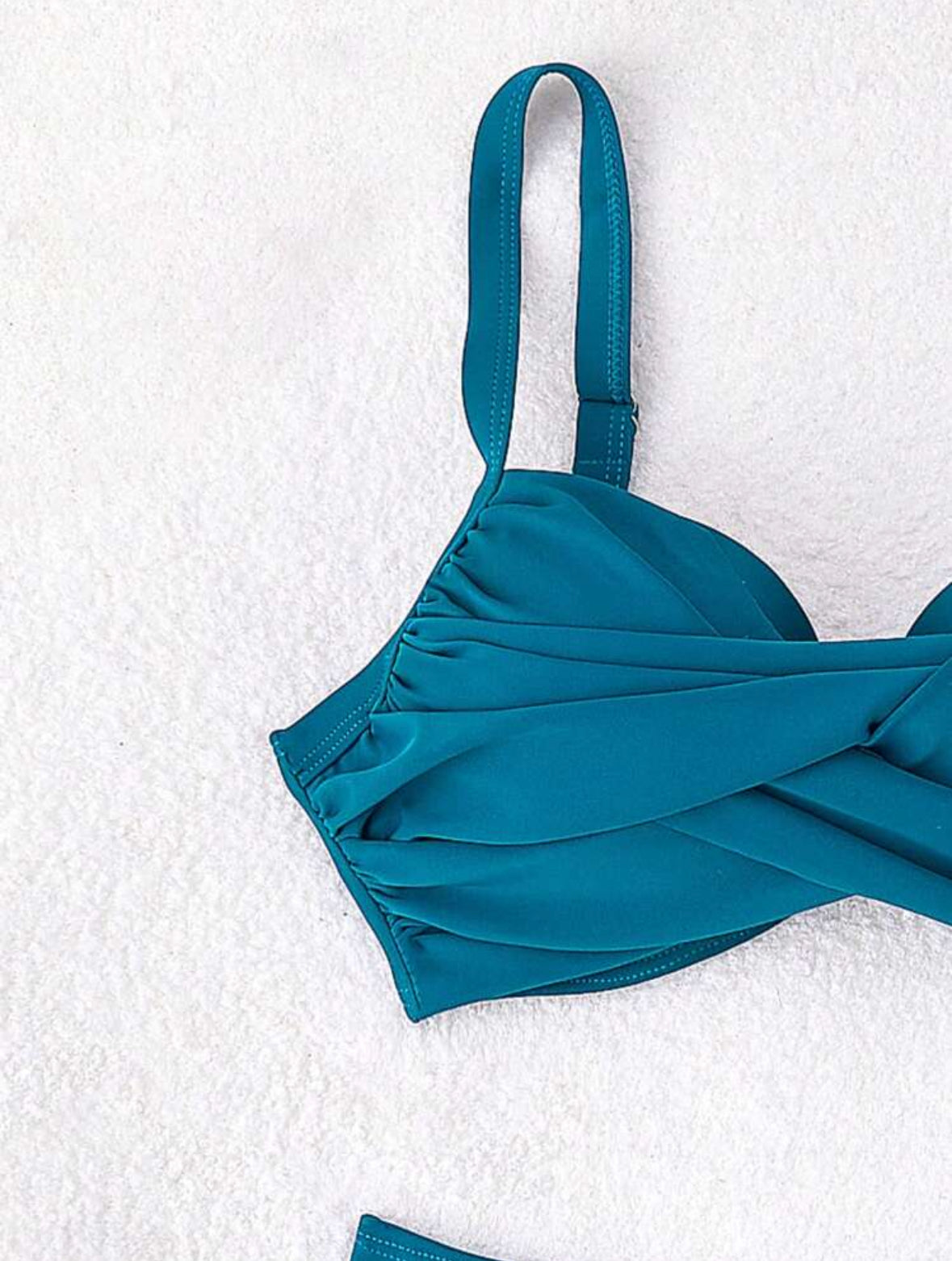 Bikini set twist tie