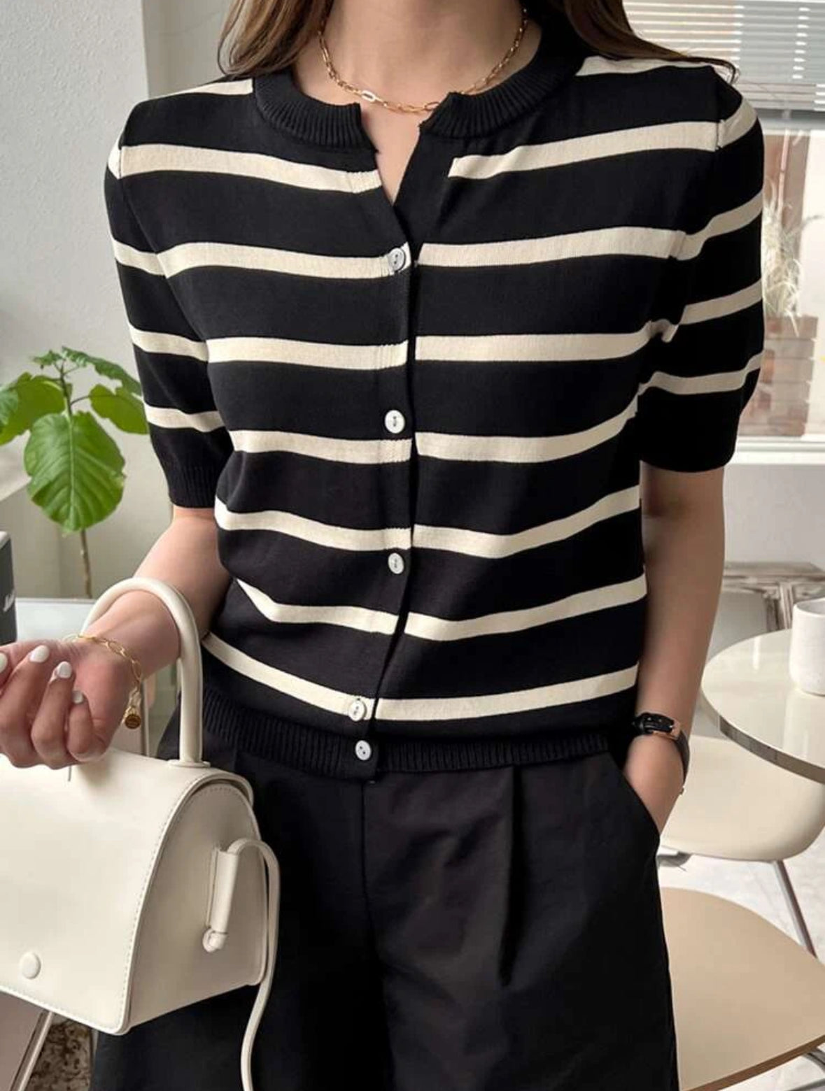 Spring cardigan blue (Noir/beige)