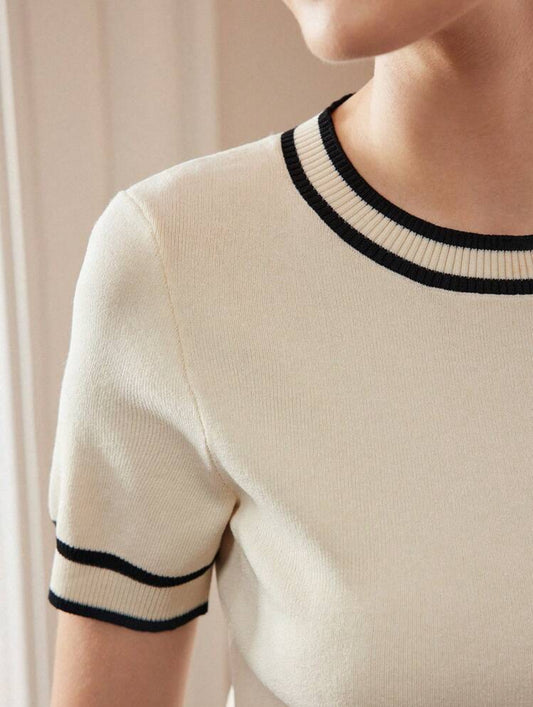 HAUT EN TRICOT À MANCHES COURTES